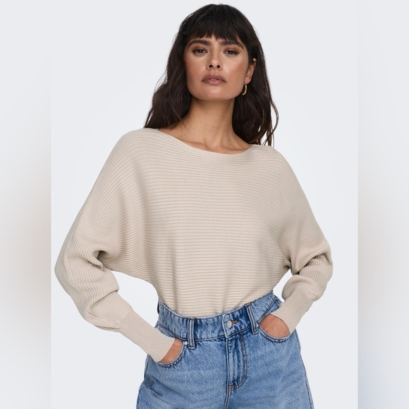 Camber & Grace Sweaters - NWT Camber & Grace | S | Relaxed Ribbed Boatneck Sweater in Cream